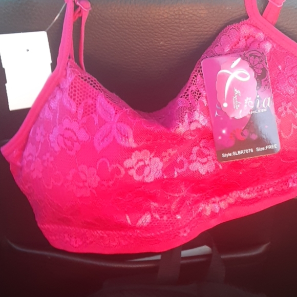 Bra - Picture 1 of 2
